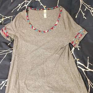 LuLaRoe Small Classic T